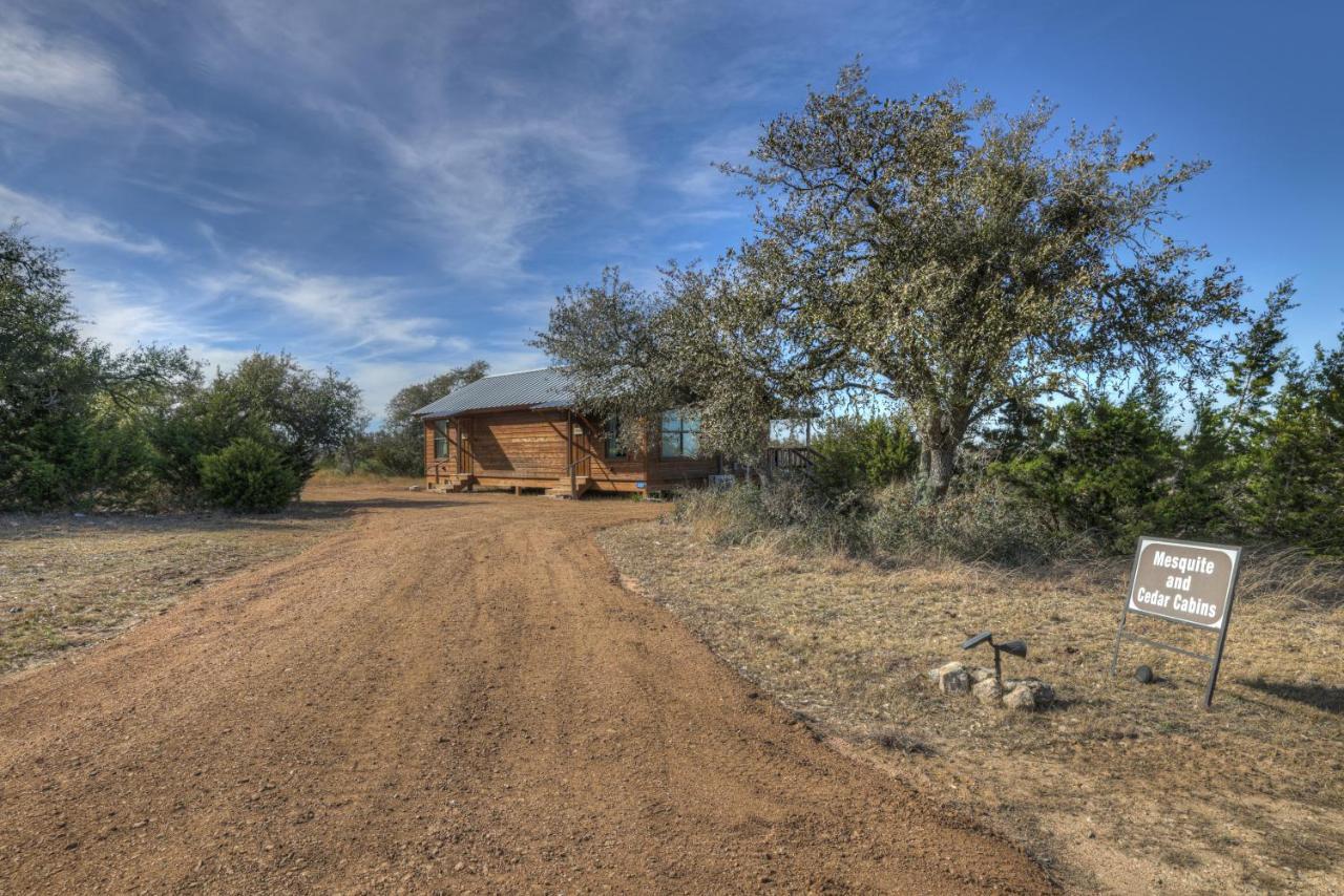 Rocky Ridge Cedar Cabin With Hot Tub & Amazing Views Crabapple Dış mekan fotoğraf