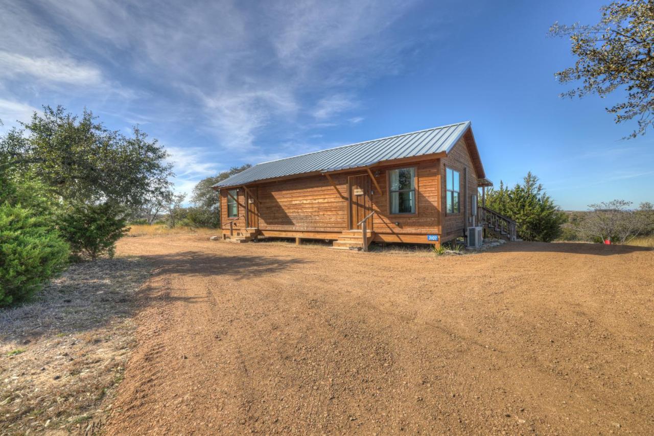 Rocky Ridge Cedar Cabin With Hot Tub & Amazing Views Crabapple Dış mekan fotoğraf
